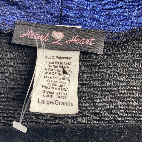 Woman’s Heart 2 Heart Blouse - Picture 4 of 4